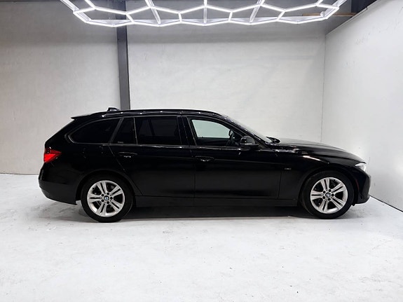 BMW 318d 5 of 9
