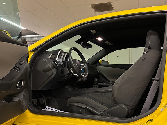 Chevrolet Camaro 19 of 28
