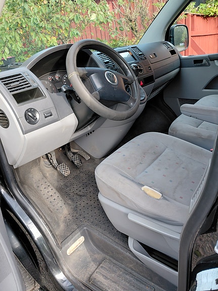 Volkswagen Caravelle 10 of 10