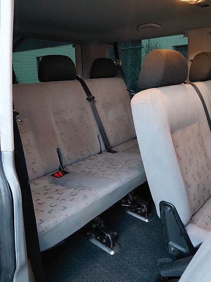 Volkswagen Caravelle 6 of 10
