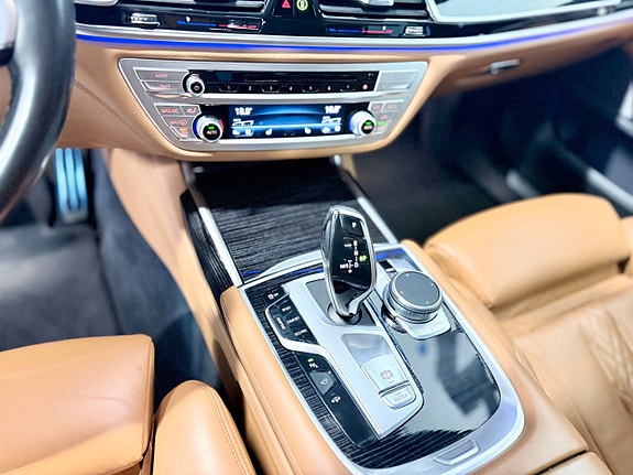 BMW 740d 17 of 24