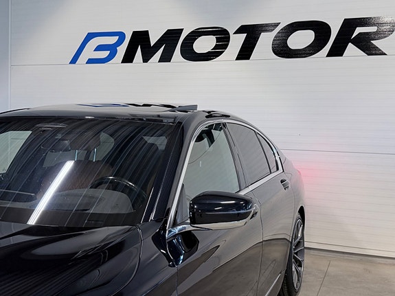 BMW 740d 6 of 24