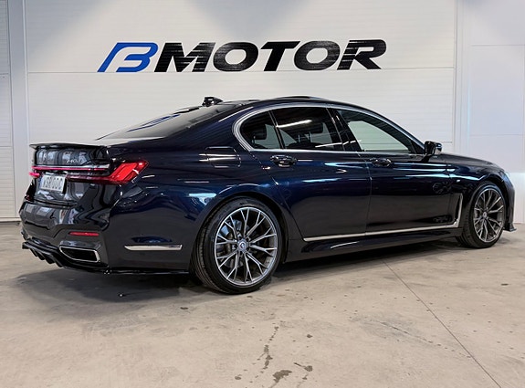 BMW 740d 10 of 24