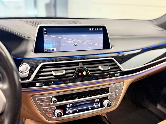 BMW 740d 19 of 24