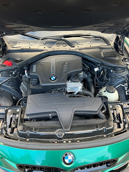 BMW 328i 12 of 13