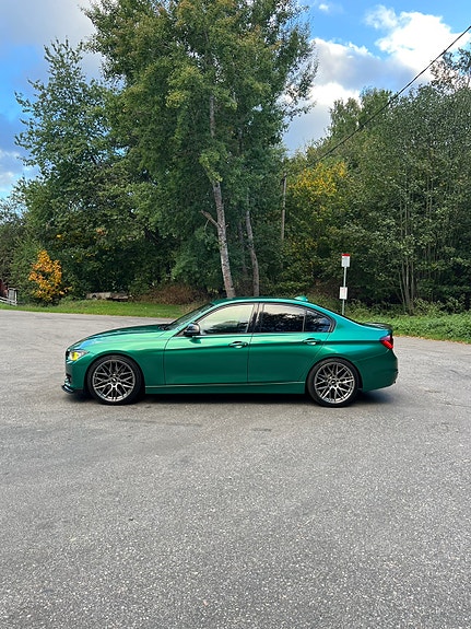 BMW 328i 8 of 13