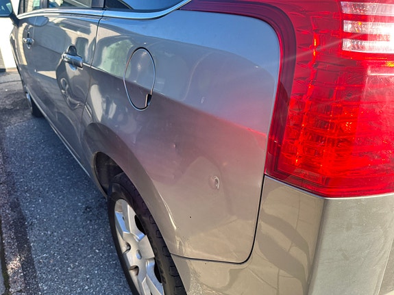 Peugeot 5008 7 of 13