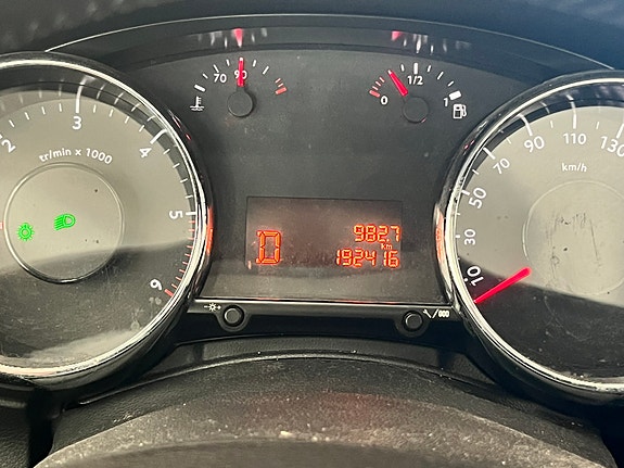 Peugeot 5008 8 of 13
