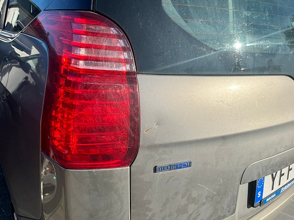 Peugeot 5008 6 of 13