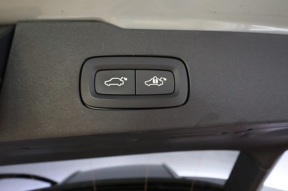 Volvo V60 Cross Country 12 of 15