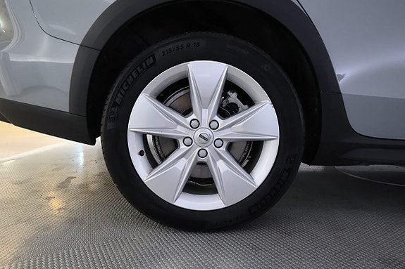 Volvo V60 Cross Country 14 of 15
