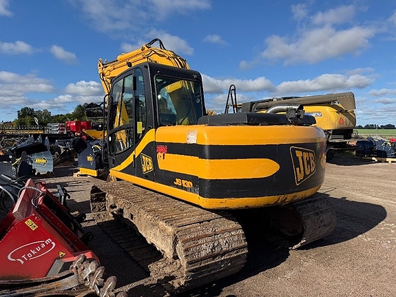JCB JS 130 900band
