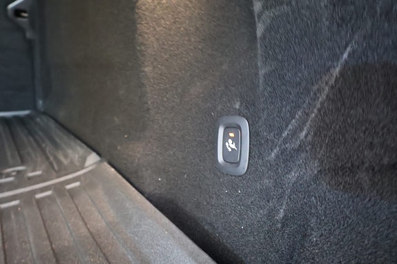 Volvo XC60 14 of 18
