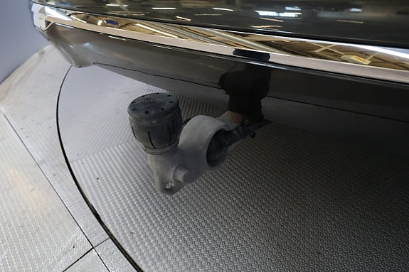 Volvo XC60 10 of 18