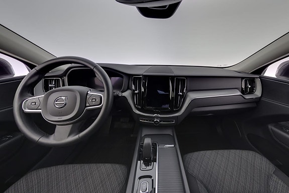 Volvo XC60 7 of 18