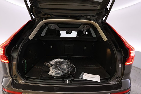 Volvo XC60 13 of 18