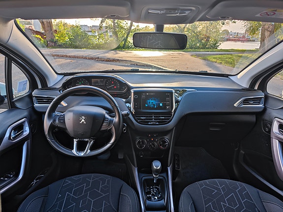 Peugeot 2008 6 of 11