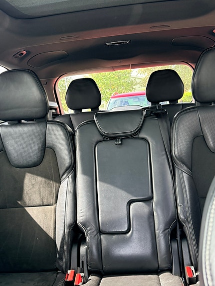 Volvo XC90 15 of 17