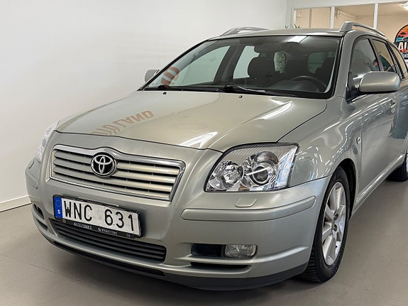 Toyota Avensis 3 of 25