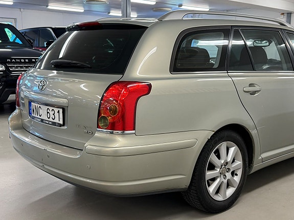 Toyota Avensis 9 of 25
