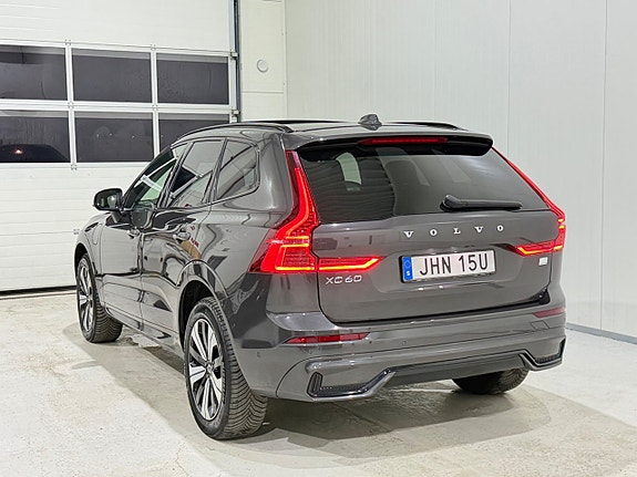 Volvo XC60 2 of 22