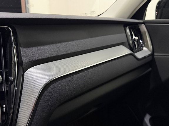 Volvo XC60 22 of 22