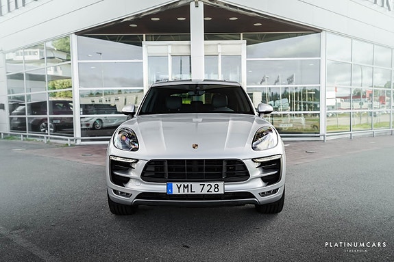 Porsche Macan S 3 of 20