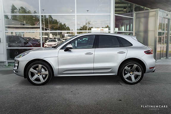 Porsche Macan S 5 of 20