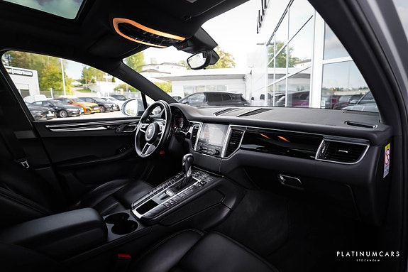 Porsche Macan S 7 of 20