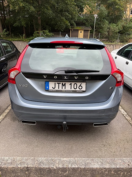 Volvo V60 3 of 6