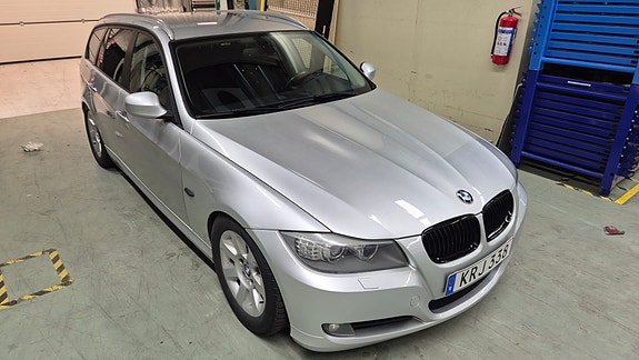 BMW 318d 9 of 9
