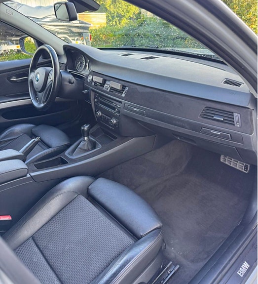 BMW 318d 4 of 9