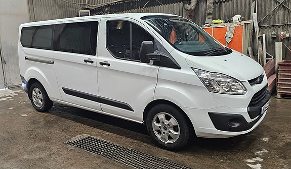 Ford Transit Custom 4 of 11