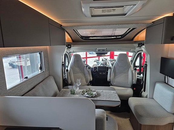 LMC CRUISER 2.0 T750 EL Introduktionserbjudande 14 of 23