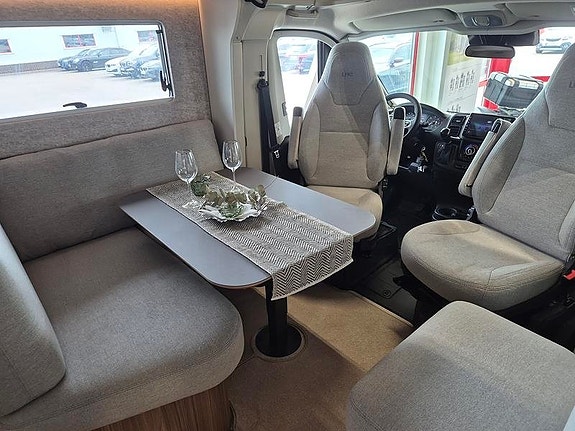 LMC CRUISER 2.0 T750 EL Introduktionserbjudande 13 of 23
