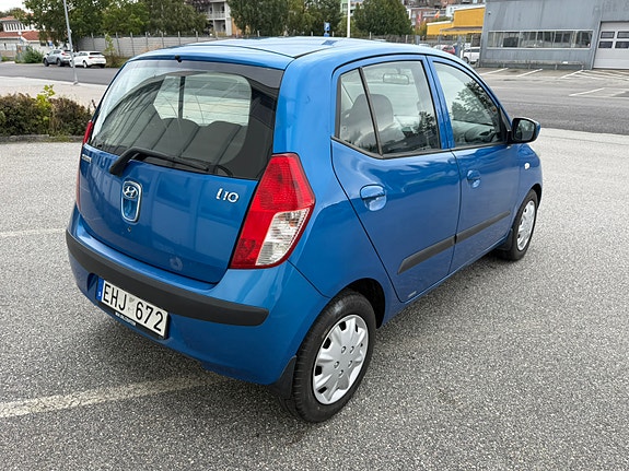 Hyundai i10 4 of 13