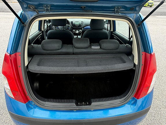 Hyundai i10 9 of 13