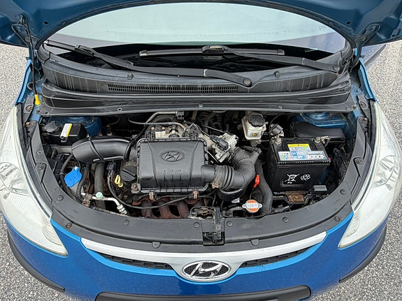 Hyundai i10 10 of 13