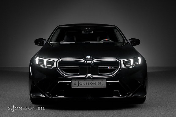 BMW M5 6 of 30