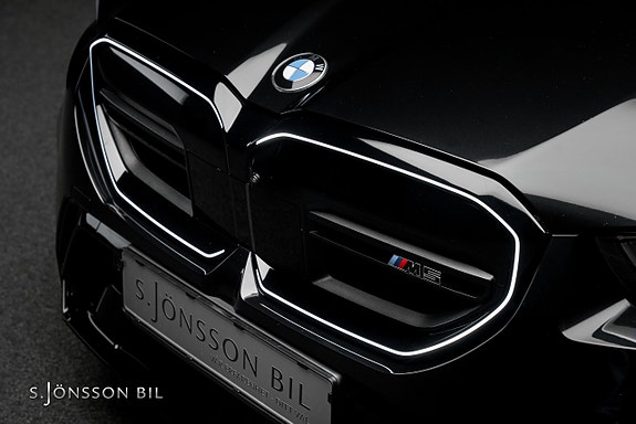 BMW M5 10 of 30