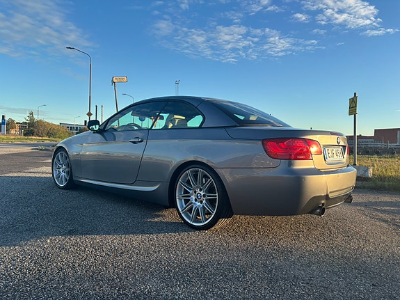 BMW 335i 3 of 11