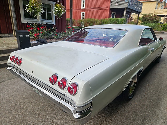 Chevrolet Impala 5 of 10