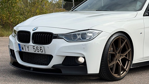 BMW 320d 4 of 24