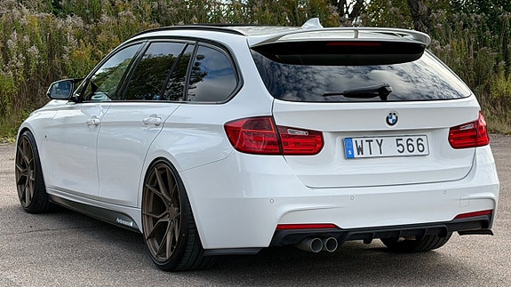 BMW 320d 11 of 24