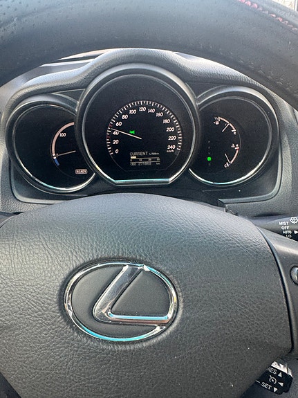 Lexus RX400h 15 of 16