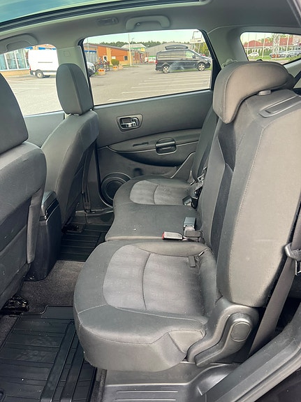 Nissan Qashqai+2 8 of 13