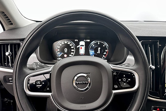 Volvo V90 7 of 9
