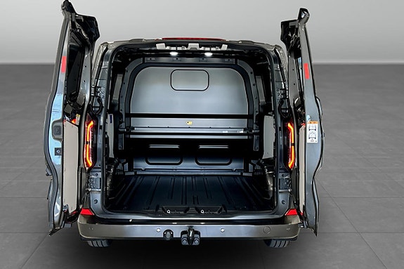 Ford Transit Custom 10 of 10