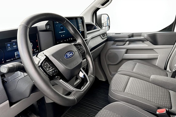 Ford Transit Custom 7 of 14