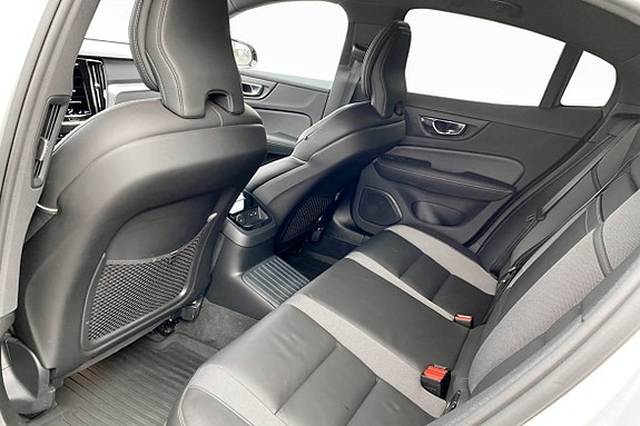 Volvo S60 8 of 9